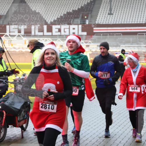07.12.2025 - St. Pauli X-Mass-Run No. 15 Luisa Fischer http://msf.ph/oto/9385940 07.12.2025 11:38:13 Ziel 65, 15, 2810, 00, 17, 544, 307, 544, 617, 857, 1154, 1156, 2810, 3000, 3059, 3358, 3916 meine-sportfotos.de