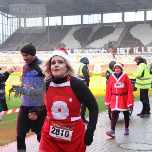 07.12.2025 - St. Pauli X-Mass-Run No. 15 Luisa Fischer http://msf.ph/oto/9385953 07.12.2025 11:38:15 Ziel 00, 15, 2810, 857, 544, 307, 544, 617, 857, 1154, 1156, 2810, 3000, 3059, 3358, 3916 meine-sportfotos.de