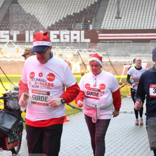 07.12.2025 - St. Pauli X-Mass-Run No. 15 Luisa Fischer http://msf.ph/oto/9385983 07.12.2025 11:38:24 Ziel 15, 15, 305, 15, 307, 307, 544, 617, 857, 1154, 1156, 2395, 2396, 2715, 3000, 3059, 3065, 3066, 3341, 3358, 3762, 3765, 3916 meine-sportfotos.de