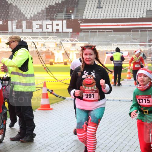 07.12.2025 - St. Pauli X-Mass-Run No. 15 Luisa Fischer http://msf.ph/oto/9385992 07.12.2025 11:38:27 Ziel 15, 15, 991, 3762, 15, 2715, 307, 617, 1154, 1156, 2395, 2396, 2715, 3000, 3059, 3065, 3066, 3341, 3358, 3762, 3765, 3916 meine-sportfotos.de
