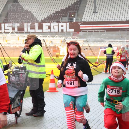 07.12.2025 - St. Pauli X-Mass-Run No. 15 Luisa Fischer http://msf.ph/oto/9385995 07.12.2025 11:38:27 Ziel 15, 15, 991, 2715, 3762, 307, 617, 1154, 1156, 2395, 2396, 2715, 3000, 3059, 3065, 3066, 3341, 3358, 3762, 3765, 3916 meine-sportfotos.de