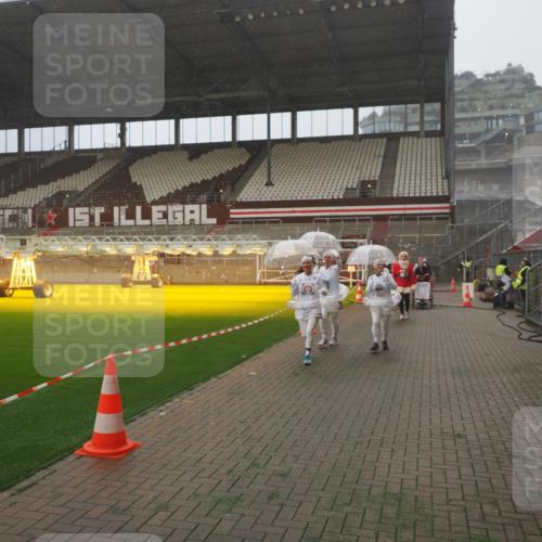 07.12.2025 - St. Pauli X-Mass-Run No. 15 Fabian Wolf http://msf.ph/oto/9385997 07.12.2025 10:14:55 Ziel 762, 1363, 1867, 1869, 1873, 2891, 3481, 4001, 4004 meine-sportfotos.de