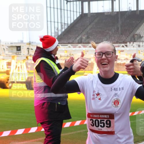 07.12.2025 - St. Pauli X-Mass-Run No. 15 Luisa Fischer http://msf.ph/oto/9386014 07.12.2025 11:38:30 Ziel 167, 15, 3059, 1910, 307, 617, 1154, 1156, 2395, 2396, 2715, 3000, 3059, 3065, 3066, 3341, 3358, 3762, 3765 meine-sportfotos.de
