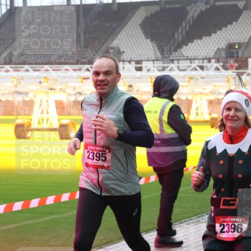 07.12.2025 - St. Pauli X-Mass-Run No. 15 Luisa Fischer http://msf.ph/oto/9386036 07.12.2025 11:38:37 Ziel 6, 15, 2395, 1, 15, 2396, 307, 617, 2395, 2396, 2715, 3000, 3059, 3065, 3066, 3341, 3358, 3762, 3765, 4821, 4822 meine-sportfotos.de