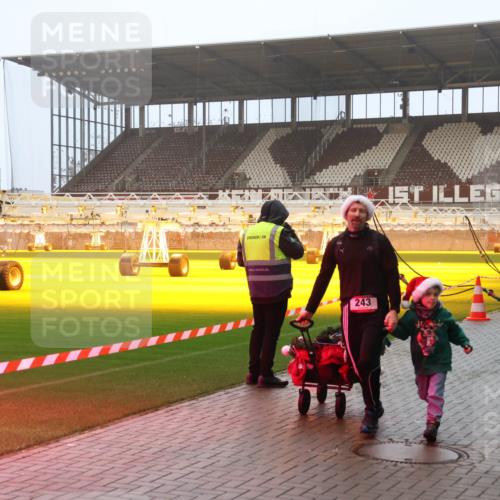 07.12.2025 - St. Pauli X-Mass-Run No. 15 Luisa Fischer http://msf.ph/oto/9386058 07.12.2025 10:19:17 Ziel 243, 721, 243, 264, 269, 721, 1034, 1607, 1671, 2152, 2631, 2925, 3455, 3520, 3724, 3862, 3975, 3976, 4330, 4331, 4436, 4437, 4438, 4473, 4475, 4498, 4521, 4522, 4524, 4540, 4547 meine-sportfotos.de