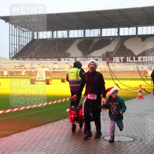 07.12.2025 - St. Pauli X-Mass-Run No. 15 Luisa Fischer http://msf.ph/oto/9386064 07.12.2025 10:19:18 Ziel 243, 721, 243, 264, 269, 721, 1034, 1607, 1671, 2152, 2631, 2925, 3455, 3520, 3724, 3862, 3975, 3976, 4330, 4331, 4436, 4437, 4438, 4473, 4475, 4498, 4521, 4522, 4524, 4540, 4547 meine-sportfotos.de