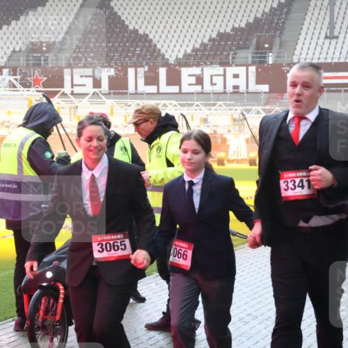 07.12.2025 - St. Pauli X-Mass-Run No. 15 Luisa Fischer http://msf.ph/oto/9386099 07.12.2025 11:38:59 Ziel 3065, 066, 3341, 3365, 453, 729, 1133, 1318, 1601, 1605, 1606, 2010, 2011, 2099, 2395, 2396, 2715, 2815, 2816, 3065, 3066, 3341, 3365, 3367, 3508, 3762, 3765, 4821, 4822 meine-sportfotos.de