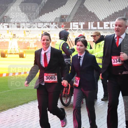 07.12.2025 - St. Pauli X-Mass-Run No. 15 Luisa Fischer http://msf.ph/oto/9386101 07.12.2025 11:38:59 Ziel 5, 3065, 066, 334, 336, 453, 729, 1133, 1318, 1601, 1605, 1606, 2010, 2011, 2099, 2395, 2396, 2715, 2815, 2816, 3065, 3066, 3341, 3365, 3367, 3508, 3762, 3765, 4821, 4822 meine-sportfotos.de
