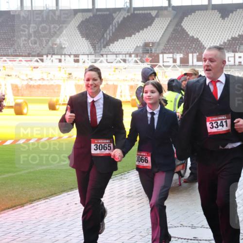07.12.2025 - St. Pauli X-Mass-Run No. 15 Luisa Fischer http://msf.ph/oto/9386103 07.12.2025 11:39:00 Ziel 3065, 3066, 3341, 3367, 453, 729, 1133, 1318, 1601, 1605, 1606, 2010, 2011, 2099, 2395, 2396, 2715, 2815, 2816, 3065, 3066, 3341, 3365, 3367, 3508, 3762, 3765, 4821, 4822 meine-sportfotos.de