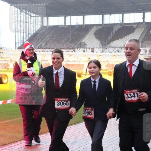 07.12.2025 - St. Pauli X-Mass-Run No. 15 Luisa Fischer http://msf.ph/oto/9386105 07.12.2025 11:39:00 Ziel 6834, 3065, 15, 3066, 15, 3341, 453, 729, 1133, 1318, 1601, 1605, 1606, 2010, 2011, 2099, 2395, 2396, 2715, 2815, 2816, 3065, 3066, 3341, 3365, 3367, 3508, 3762, 3765, 4821, 4822 meine-sportfotos.de