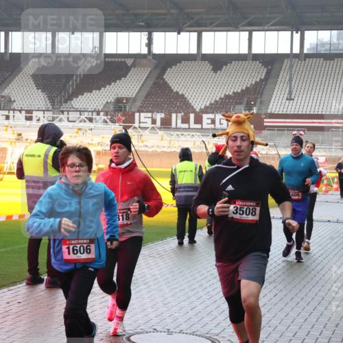 07.12.2025 - St. Pauli X-Mass-Run No. 15 Luisa Fischer http://msf.ph/oto/9386120 07.12.2025 11:39:09 Ziel 5, 1606, 318, 3508, 605, 815, 453, 729, 1133, 1318, 1601, 1605, 1606, 1737, 2010, 2011, 2099, 2395, 2396, 2602, 2715, 2815, 2816, 3365, 3367, 3508, 3762, 4821, 4822 meine-sportfotos.de