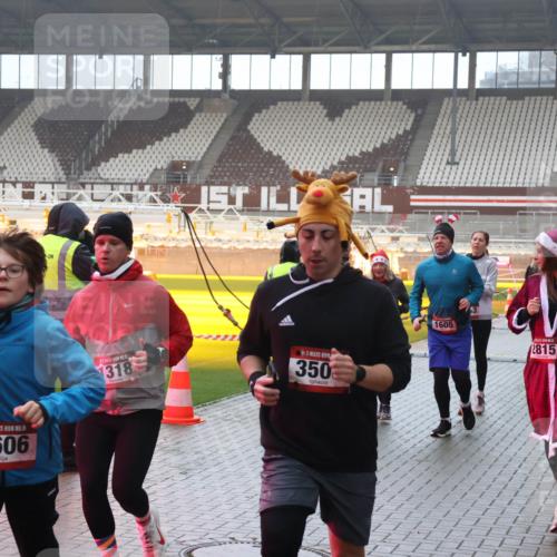 07.12.2025 - St. Pauli X-Mass-Run No. 15 Luisa Fischer http://msf.ph/oto/9386121 07.12.2025 11:39:09 Ziel 15, 1606, 1, 318, 350, 1605, 2815, 453, 729, 1133, 1318, 1601, 1605, 1606, 1737, 2010, 2011, 2099, 2395, 2396, 2602, 2715, 2815, 2816, 3365, 3367, 3508, 3762, 4821, 4822 meine-sportfotos.de