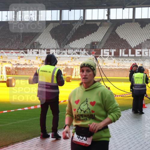07.12.2025 - St. Pauli X-Mass-Run No. 15 Luisa Fischer http://msf.ph/oto/9386149 07.12.2025 11:39:15 Ziel 495, 453, 729, 1133, 1318, 1601, 1605, 1606, 1737, 2010, 2011, 2099, 2225, 2226, 2602, 2815, 2816, 3357, 3365, 3367, 3508, 4821, 4822 meine-sportfotos.de