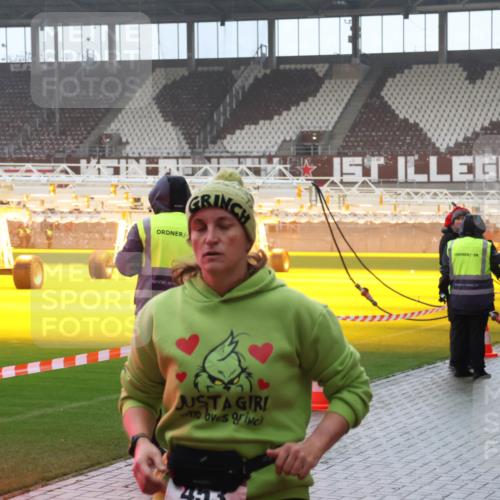 07.12.2025 - St. Pauli X-Mass-Run No. 15 Luisa Fischer http://msf.ph/oto/9386152 07.12.2025 11:39:15 Ziel 45, 453, 729, 1133, 1318, 1601, 1605, 1606, 1737, 2010, 2011, 2099, 2225, 2226, 2602, 2815, 2816, 3357, 3365, 3367, 3508, 4821, 4822 meine-sportfotos.de
