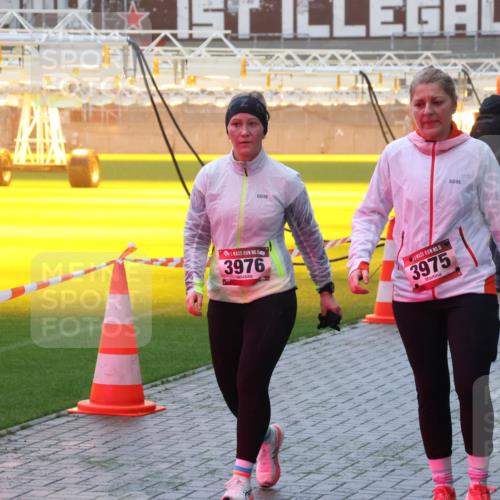 07.12.2025 - St. Pauli X-Mass-Run No. 15 Luisa Fischer http://msf.ph/oto/9386169 07.12.2025 10:19:26 Ziel 15, 3976, 15, 3975, 243, 721, 1034, 1607, 1671, 2152, 2631, 2925, 3455, 3724, 3862, 3975, 3976, 4330, 4331, 4436, 4437, 4438, 4466, 4473, 4475, 4498, 4521, 4522, 4524, 4547 meine-sportfotos.de