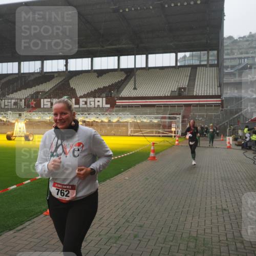 07.12.2025 - St. Pauli X-Mass-Run No. 15 Fabian Wolf http://msf.ph/oto/9386189 07.12.2025 10:15:06 Ziel 308, 762, 1363, 1867, 1869, 1873, 2666, 2667, 2668, 2883, 2891, 3741, 4001, 4004 meine-sportfotos.de
