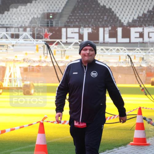 07.12.2025 - St. Pauli X-Mass-Run No. 15 Luisa Fischer http://msf.ph/oto/9386210 07.12.2025 10:19:34 Ziel 721, 1034, 2152, 3011, 3013, 3455, 3695, 3724, 3862, 3975, 3976, 4115, 4330, 4331, 4436, 4437, 4438, 4466, 4473, 4475, 4498, 4521, 4522, 4524, 4547 meine-sportfotos.de