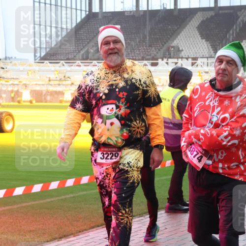 07.12.2025 - St. Pauli X-Mass-Run No. 15 Luisa Fischer http://msf.ph/oto/9386269 07.12.2025 10:19:48 Ziel 15, 3229, 15, 3874, 4498, 658, 661, 2750, 3011, 3013, 3455, 3695, 3724, 3975, 3976, 4038, 4074, 4115, 4330, 4331, 4436, 4437, 4438, 4466, 4473, 4475, 4498 meine-sportfotos.de