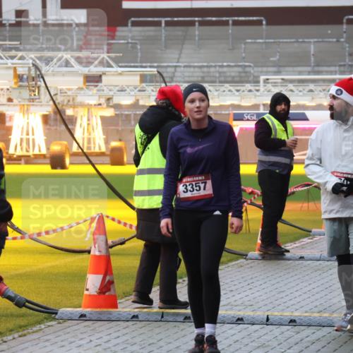 07.12.2025 - St. Pauli X-Mass-Run No. 15 Luisa Fischer http://msf.ph/oto/9386276 07.12.2025 11:39:56 Ziel 5, 3357, 31, 12, 12, 533, 2057, 2225, 2226, 2978, 3357, 3362, 3593 meine-sportfotos.de