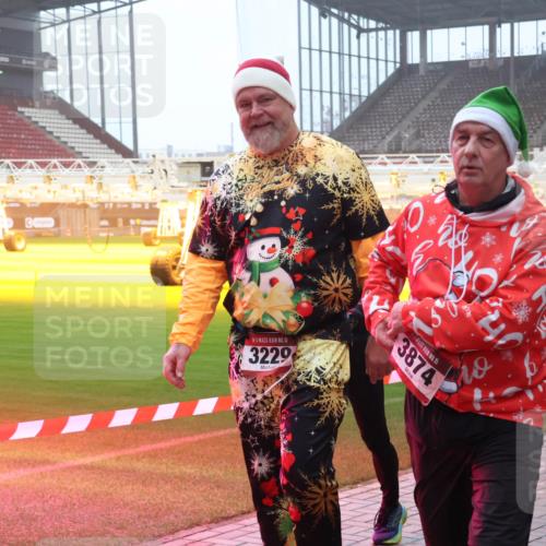 07.12.2025 - St. Pauli X-Mass-Run No. 15 Luisa Fischer http://msf.ph/oto/9386280 07.12.2025 10:19:49 Ziel 15, 3229, 15, 3874, 658, 661, 2750, 3011, 3013, 3455, 3695, 3724, 3975, 3976, 4038, 4074, 4115, 4330, 4331, 4436, 4437, 4438, 4466, 4473, 4475, 4498 meine-sportfotos.de