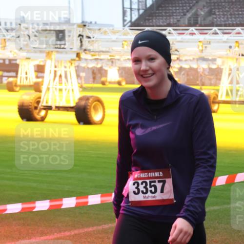 07.12.2025 - St. Pauli X-Mass-Run No. 15 Luisa Fischer http://msf.ph/oto/9386284 07.12.2025 11:40:06 Ziel 15, 3357, 12, 533, 1838, 1843, 2031, 2057, 2561, 2978, 3362, 3593 meine-sportfotos.de