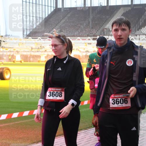 07.12.2025 - St. Pauli X-Mass-Run No. 15 Luisa Fischer http://msf.ph/oto/9386313 07.12.2025 10:19:54 Ziel 15, 3608, 86, 3606, 1910, 658, 661, 2750, 3011, 3013, 3455, 3695, 3724, 3975, 3976, 4038, 4074, 4115, 4330, 4331, 4436, 4437, 4438, 4466, 4473, 4475, 4498 meine-sportfotos.de