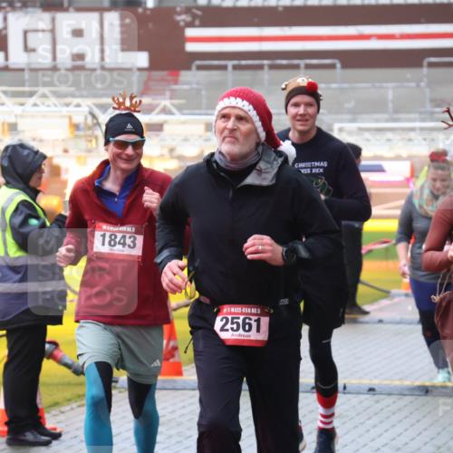 07.12.2025 - St. Pauli X-Mass-Run No. 15 Luisa Fischer http://msf.ph/oto/9386320 07.12.2025 11:40:13 Ziel 5, 1843, 15, 2561, 1838, 12, 533, 1168, 1169, 1533, 1838, 1843, 2031, 2057, 2561, 3362, 3593 meine-sportfotos.de