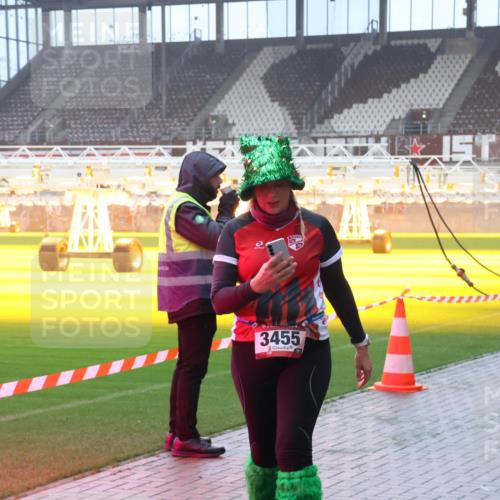 07.12.2025 - St. Pauli X-Mass-Run No. 15 Luisa Fischer http://msf.ph/oto/9386482 07.12.2025 10:20:17 Ziel 3455, 658, 661, 1364, 1553, 1903, 2238, 2750, 2751, 3011, 3013, 3846, 3871, 3893, 4038, 4042, 4071, 4074 meine-sportfotos.de