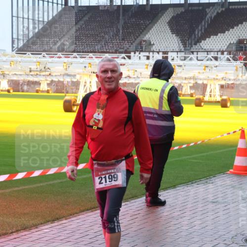 07.12.2025 - St. Pauli X-Mass-Run No. 15 Luisa Fischer http://msf.ph/oto/9386710 07.12.2025 11:41:34 Ziel 15, 2199, 52, 726, 727, 1277, 2199, 2292, 2294, 2425, 2465, 2466, 2470, 2471, 2476, 2479, 2491, 2708, 2710, 2865, 2947, 2976, 3153, 3204, 3259, 3505, 3532, 3592, 3619, 3747, 3748, 3880, 3885, 3912, 4608 meine-sportfotos.de