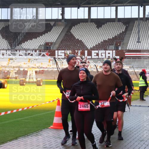 07.12.2025 - St. Pauli X-Mass-Run No. 15 Luisa Fischer http://msf.ph/oto/9386780 07.12.2025 11:42:06 Ziel 24, 2465, 24, 2466, 3764, 15, 1801, 2231, 2435, 2465, 2466, 2470, 2471, 2476, 2479, 2491, 3153, 3204, 3222, 3393, 3479, 3505, 3532, 3555, 3717, 3718, 3732, 3747, 3748, 3755, 3757, 3764, 3784, 3923 meine-sportfotos.de