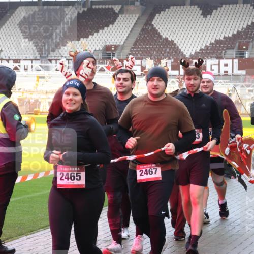 07.12.2025 - St. Pauli X-Mass-Run No. 15 Luisa Fischer http://msf.ph/oto/9386786 07.12.2025 11:42:07 Ziel 15, 2465, 1, 2467, 3, 2466, 15, 1801, 2231, 2435, 2465, 2466, 2470, 2471, 2476, 2479, 2491, 3153, 3204, 3222, 3393, 3479, 3505, 3532, 3555, 3717, 3718, 3732, 3747, 3755, 3757, 3764, 3784, 3922, 3923 meine-sportfotos.de