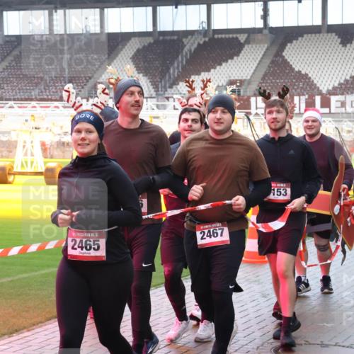 07.12.2025 - St. Pauli X-Mass-Run No. 15 Luisa Fischer http://msf.ph/oto/9386788 07.12.2025 11:42:08 Ziel 15, 2465, 2467, 153, 15, 1801, 2231, 2435, 2465, 2466, 2470, 2471, 2476, 2479, 2491, 3153, 3204, 3222, 3393, 3479, 3505, 3532, 3555, 3717, 3718, 3732, 3755, 3757, 3764, 3784, 3922, 3923 meine-sportfotos.de