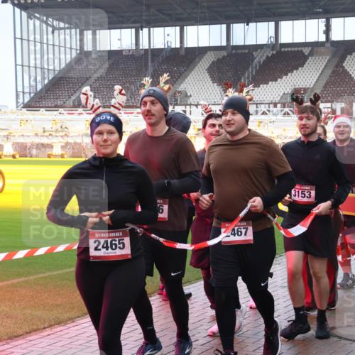 07.12.2025 - St. Pauli X-Mass-Run No. 15 Luisa Fischer http://msf.ph/oto/9386803 07.12.2025 11:42:08 Ziel 15, 2465, 15, 6, 467, 3153, 15, 1801, 2231, 2435, 2465, 2466, 2470, 2471, 2476, 2479, 2491, 3153, 3204, 3222, 3393, 3479, 3505, 3532, 3555, 3717, 3718, 3732, 3755, 3757, 3764, 3784, 3922, 3923 meine-sportfotos.de