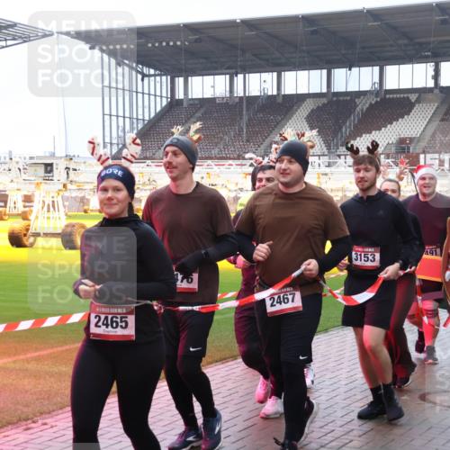 07.12.2025 - St. Pauli X-Mass-Run No. 15 Luisa Fischer http://msf.ph/oto/9386804 07.12.2025 11:42:09 Ziel 15, 2465, 2467, 3153, 491, 15, 1801, 2231, 2435, 2465, 2466, 2470, 2471, 2476, 2479, 2491, 3153, 3204, 3222, 3393, 3479, 3505, 3532, 3555, 3717, 3718, 3732, 3755, 3757, 3764, 3784, 3922, 3923 meine-sportfotos.de