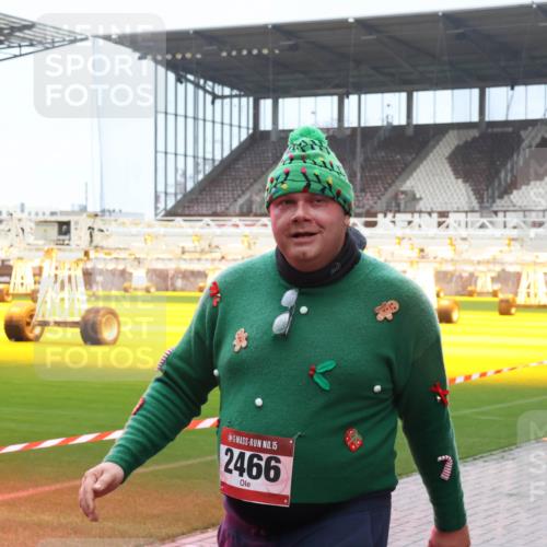 07.12.2025 - St. Pauli X-Mass-Run No. 15 Luisa Fischer http://msf.ph/oto/9386823 07.12.2025 11:42:15 Ziel 15, 2466, 15, 462, 465, 1801, 1834, 2231, 2291, 2435, 2465, 2466, 2470, 2471, 2476, 2479, 2491, 3153, 3204, 3222, 3393, 3479, 3505, 3532, 3555, 3717, 3718, 3732, 3755, 3757, 3764, 3784, 3922, 3923, 4605 meine-sportfotos.de