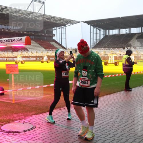 07.12.2025 - St. Pauli X-Mass-Run No. 15 Luisa Fischer http://msf.ph/oto/9386836 07.12.2025 10:21:34 Ziel 1466, 5, 3984, 149, 270, 392, 1016, 1076, 1326, 1386, 1407, 1466, 1898, 1900, 2173, 2565, 2799, 3062, 3091, 3384, 3540, 3541, 3848, 3849, 3984, 3988, 4117, 4338, 4517 meine-sportfotos.de