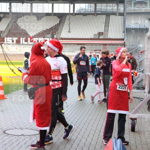 07.12.2025 - St. Pauli X-Mass-Run No. 15 Luisa Fischer http://msf.ph/oto/9386843 07.12.2025 11:42:29 Ziel 1, 3757, 2231, 15, 462, 465, 1801, 1834, 2231, 2291, 2435, 3222, 3479, 3555, 3717, 3718, 3755, 3757, 3764, 3784, 3810, 3903, 3905, 3906, 3908, 3922, 3923, 4605, 4614 meine-sportfotos.de