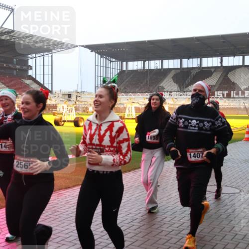 07.12.2025 - St. Pauli X-Mass-Run No. 15 Luisa Fischer http://msf.ph/oto/9386909 07.12.2025 10:21:38 Ziel 14, 256, 1898, 1407, 2173, 149, 270, 392, 1326, 1386, 1407, 1898, 1900, 2173, 2565, 2799, 2927, 3062, 3091, 3384, 3540, 3541, 3848, 3849, 3984, 3988, 4117, 4169, 4170, 4338 meine-sportfotos.de