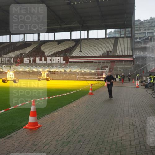 07.12.2025 - St. Pauli X-Mass-Run No. 15 Fabian Wolf http://msf.ph/oto/9386935 07.12.2025 10:16:53 Ziel 1620, 1989, 1997, 2694, 3633, 4356, 4359, 4769 meine-sportfotos.de