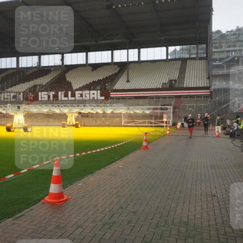 07.12.2025 - St. Pauli X-Mass-Run No. 15 Fabian Wolf http://msf.ph/oto/9386966 07.12.2025 10:16:57 Ziel 1620, 1762, 1989, 1997, 2694, 3633, 4356, 4359, 4769 meine-sportfotos.de