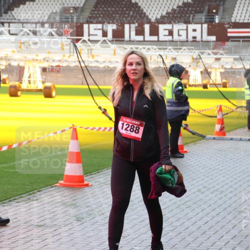 07.12.2025 - St. Pauli X-Mass-Run No. 15 Luisa Fischer http://msf.ph/oto/9387023 07.12.2025 11:43:26 Ziel 15, 1288, 1, 158, 172, 320, 323, 652, 976, 1975, 2230, 2669, 3425, 3435, 3576, 3579, 3621, 3622, 3623, 3625, 3663, 3672, 3676, 3827, 3953, 3964, 3965, 4604, 4817, 4828, 4842, 5001, 5002 meine-sportfotos.de