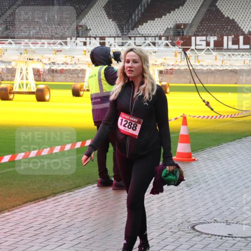 07.12.2025 - St. Pauli X-Mass-Run No. 15 Luisa Fischer http://msf.ph/oto/9387028 07.12.2025 11:43:27 Ziel 15, 1288, 1, 158, 172, 320, 323, 652, 976, 1975, 2230, 2669, 3425, 3435, 3576, 3579, 3621, 3622, 3623, 3625, 3663, 3672, 3676, 3827, 3953, 3964, 3965, 4604, 4817, 4828, 4842, 5001, 5002 meine-sportfotos.de