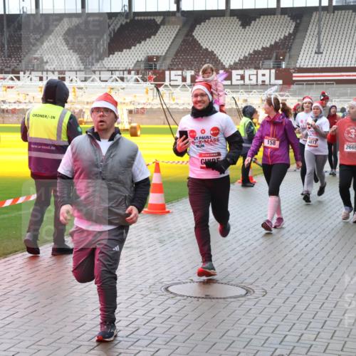 07.12.2025 - St. Pauli X-Mass-Run No. 15 Luisa Fischer http://msf.ph/oto/9387038 07.12.2025 11:43:40 Ziel 158, 4817, 2669, 1975, 5001, 1, 364, 652, 1713, 1975, 2206, 2208, 2230, 2669, 3423, 3434, 3576, 3579, 3621, 3622, 3623, 3625, 3654, 3663, 3672, 3676, 3827, 3917, 3953, 4604, 4817, 4828, 4842, 5001, 5002 meine-sportfotos.de