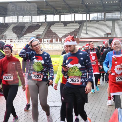 07.12.2025 - St. Pauli X-Mass-Run No. 15 Luisa Fischer http://msf.ph/oto/9387110 07.12.2025 11:43:52 Ziel 15, 3621, 15, 3622, 5, 3623, 15, 3625, 2208, 2206, 1, 71, 364, 1713, 2206, 2208, 2230, 2669, 2971, 3423, 3434, 3447, 3621, 3622, 3623, 3625, 3654, 3676, 3827, 3917, 4603, 4604, 4817, 4828, 4842, 5001, 5002 meine-sportfotos.de