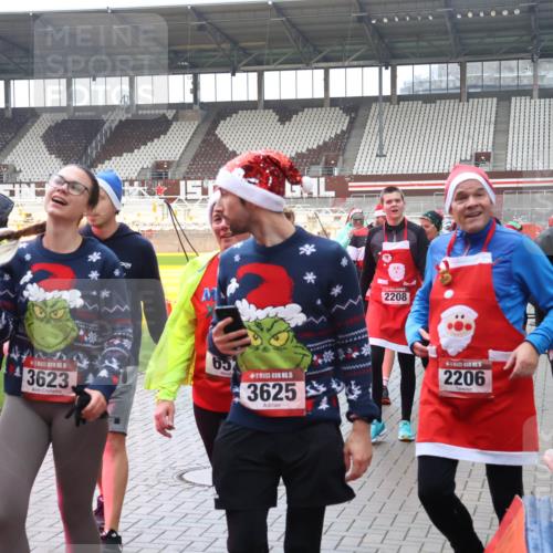 07.12.2025 - St. Pauli X-Mass-Run No. 15 Luisa Fischer http://msf.ph/oto/9387114 07.12.2025 11:43:53 Ziel 15, 3622, 15, 3623, 657, 15, 3625, 2208, 5, 2206, 5002, 1, 71, 364, 1713, 2084, 2206, 2208, 2230, 2669, 2971, 3423, 3434, 3447, 3621, 3622, 3623, 3625, 3654, 3676, 3827, 3917, 4603, 4604, 4817, 4828, 4842, 5001, 5002 meine-sportfotos.de