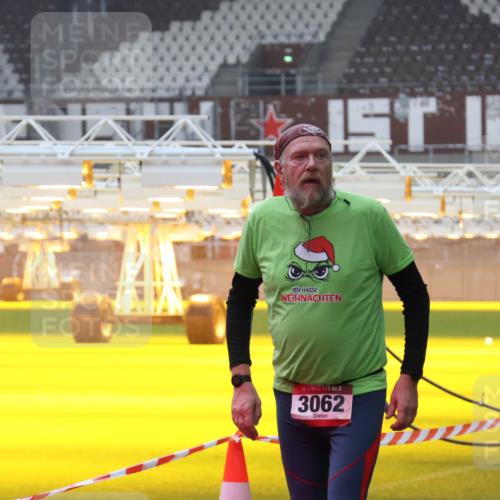 07.12.2025 - St. Pauli X-Mass-Run No. 15 Luisa Fischer http://msf.ph/oto/9387119 07.12.2025 10:22:03 Ziel 15, 3062, 149, 270, 1326, 1386, 1407, 2173, 2565, 2927, 2944, 2945, 2997, 3062, 3091, 3384, 3540, 3541, 3848, 3849, 3984, 3988, 4117, 4158, 4169, 4170, 4338 meine-sportfotos.de