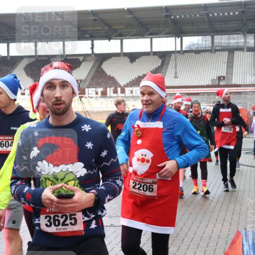 07.12.2025 - St. Pauli X-Mass-Run No. 15 Luisa Fischer http://msf.ph/oto/9387120 07.12.2025 11:43:54 Ziel 15, 623, 5, 1604, 3625, 15, 2206, 2230, 1, 71, 364, 1713, 2084, 2206, 2208, 2230, 2669, 2971, 3423, 3434, 3447, 3465, 3466, 3467, 3621, 3622, 3623, 3625, 3654, 3676, 3827, 3917, 4603, 4604, 4817, 4828, 4842, 5001, 5002 meine-sportfotos.de