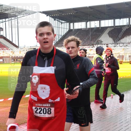 07.12.2025 - St. Pauli X-Mass-Run No. 15 Luisa Fischer http://msf.ph/oto/9387137 07.12.2025 11:43:58 Ziel 15, 2208, 3434, 1, 71, 364, 1713, 2084, 2116, 2206, 2208, 2230, 2586, 2600, 2669, 2971, 3403, 3404, 3423, 3434, 3447, 3453, 3465, 3466, 3467, 3621, 3622, 3623, 3625, 3654, 3676, 3769, 3827, 3917, 4603, 4604, 4817, 4828, 4842, 5001, 5002 meine-sportfotos.de