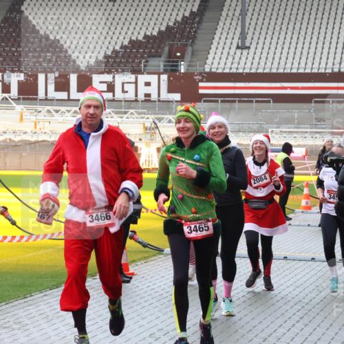 07.12.2025 - St. Pauli X-Mass-Run No. 15 Luisa Fischer http://msf.ph/oto/9387199 07.12.2025 11:44:14 Ziel 3466, 3465, 2084, 345, 71, 364, 999, 1713, 1949, 1950, 2084, 2116, 2206, 2208, 2434, 2441, 2586, 2600, 2971, 3403, 3404, 3423, 3434, 3447, 3453, 3465, 3466, 3467, 3654, 3733, 3735, 3769, 3882, 3884, 3917, 3927, 3928, 3929, 4603 meine-sportfotos.de