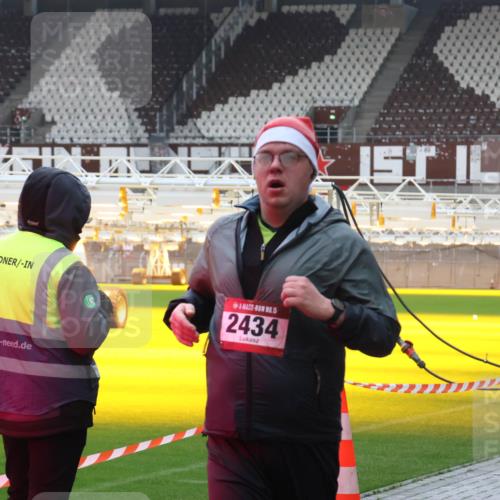 07.12.2025 - St. Pauli X-Mass-Run No. 15 Luisa Fischer http://msf.ph/oto/9387271 07.12.2025 11:44:32 Ziel 5, 2434, 71, 365, 999, 1949, 1950, 2084, 2116, 2434, 2436, 2441, 2586, 2600, 2971, 3086, 3403, 3404, 3447, 3453, 3465, 3466, 3467, 3733, 3735, 3769, 3829, 3830, 3831, 3845, 3882, 3884, 3919, 3927, 3928, 3929, 4003, 4603 meine-sportfotos.de